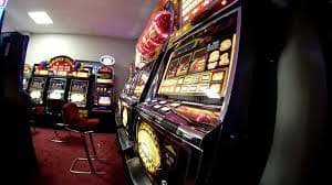 Tampilan slot Ganesha Gold di sob77 menampilkan gulungan, simbol, dan panel pembayaran